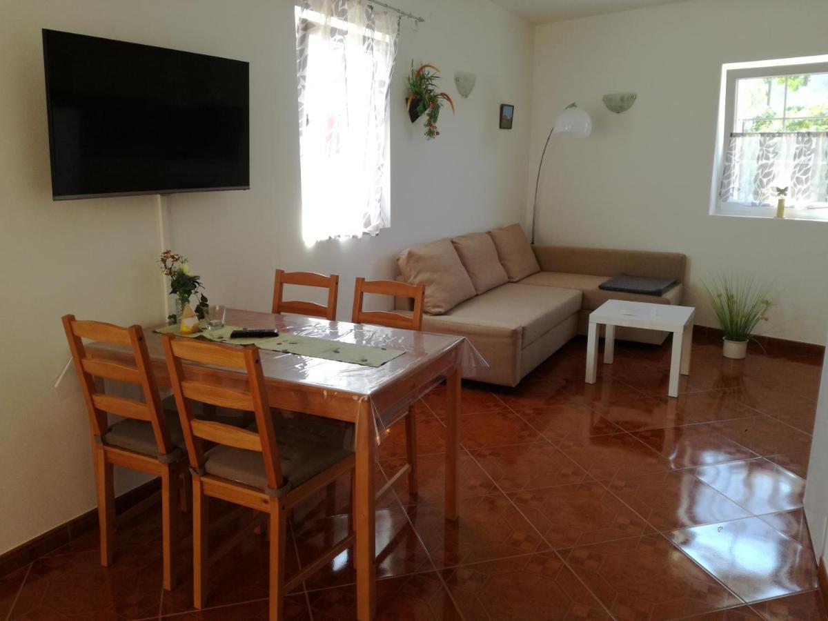 Apartments Pegla Нерезине Экстерьер фото
