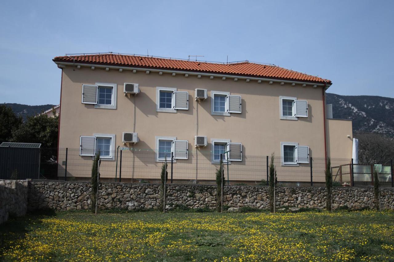 Apartments Pegla Нерезине Экстерьер фото
