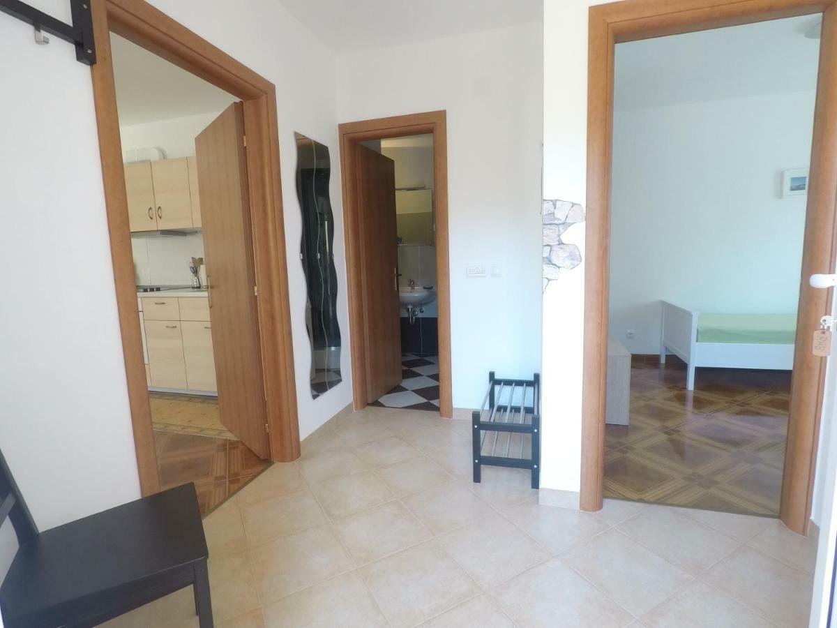 Apartments Pegla Нерезине Экстерьер фото